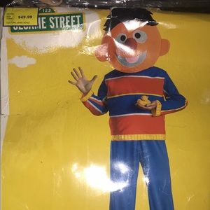 Sesame Street Other - Men's Ernie Adult Costume NEW
Sz XL 42-46 Sesame Street Other - Men's Ernie Adult Costume NEW
Sz XL 42-46